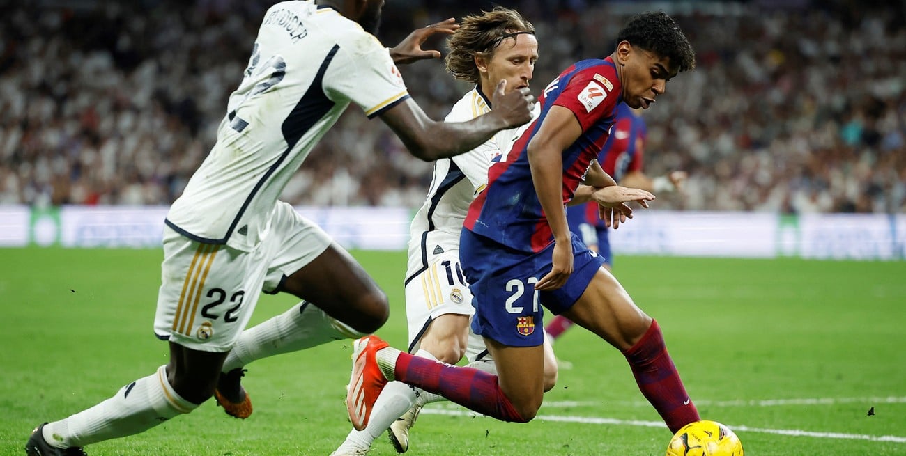 Real Madrid recibe a Barcelona en una nueva edición del clásico español