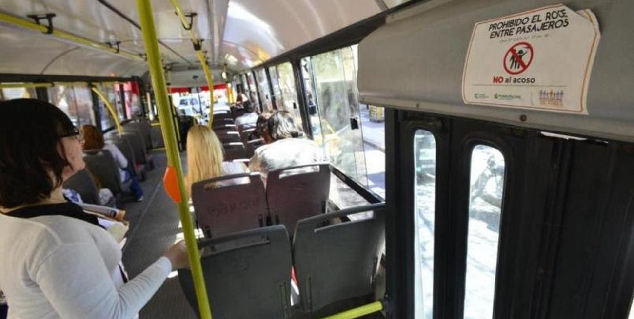 Santa Fe: qué pasó con los letreros para denunciar acosos en los colectivos