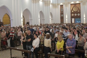 Los feligreses podrán acceder a toda la información necesaria mediante el portal en línea. Foto: Manuel Fabatía.