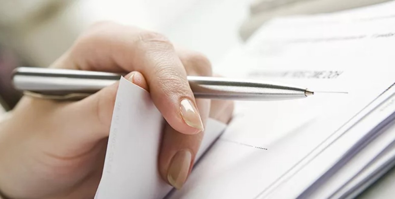 El que calla, otorga: el Estado ya no le va a hacer perder el tiempo a los argentinos en 500 trámites