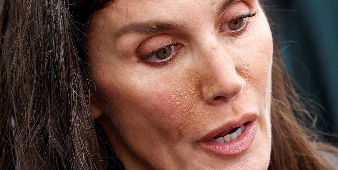 Máxima tensión con los reyes de España y Pedro Sánchez en la zona afectada por la DANA