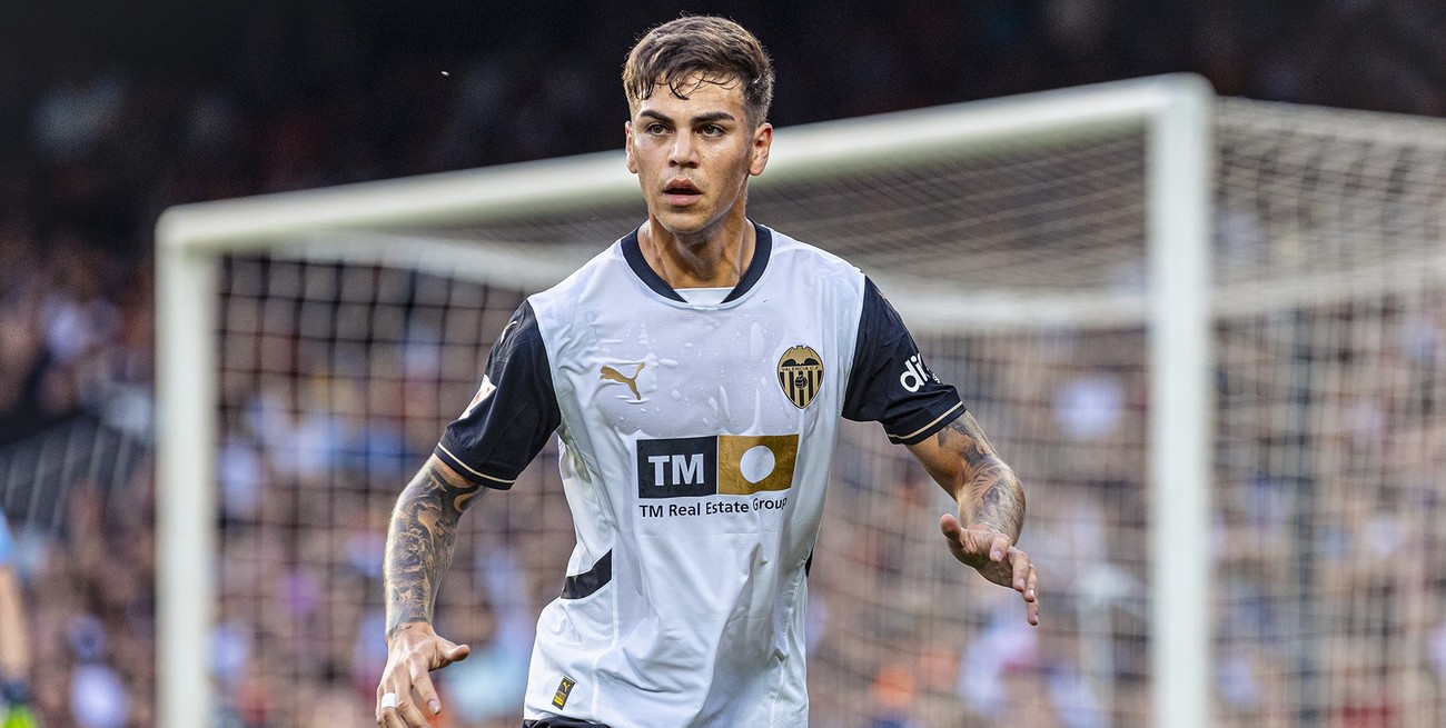 Quién es y dónde jugó Enzo Barrenechea, la sorpresa de Scaloni en la lista de la Selección Argentina