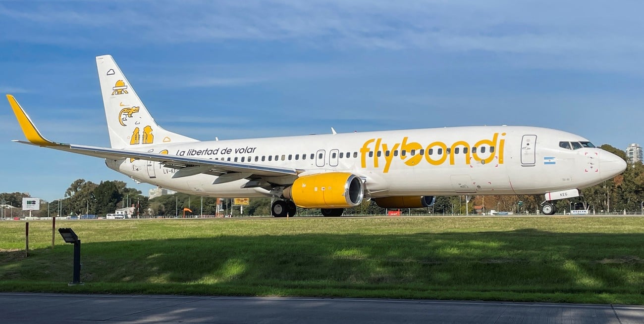 La Justicia embargó las cuentas de Flybondi por una deuda de casi $1.500 millones con ARCA