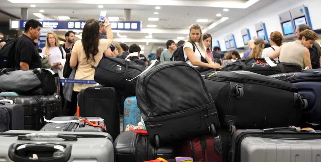Paro sorpresivo en Aeroparque: demoras, cancelaciones y pasajeros varados