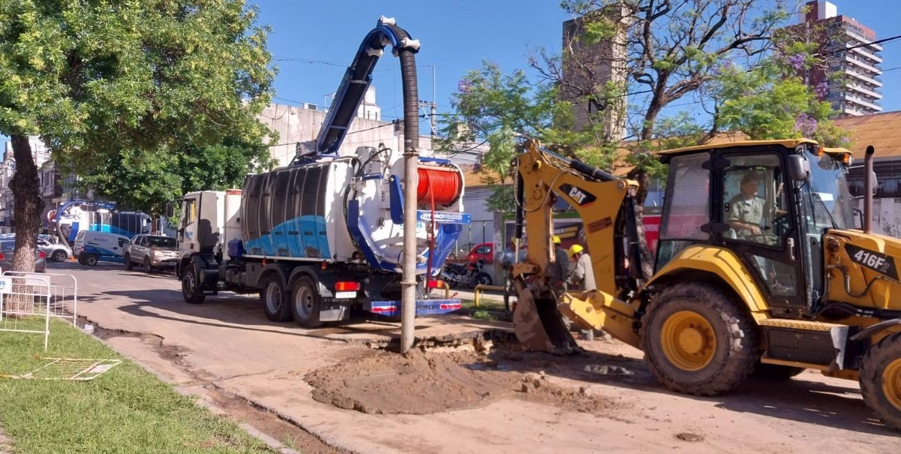 Por trabajos de ASSA estará cortado el tránsito de calle Salta al 2400