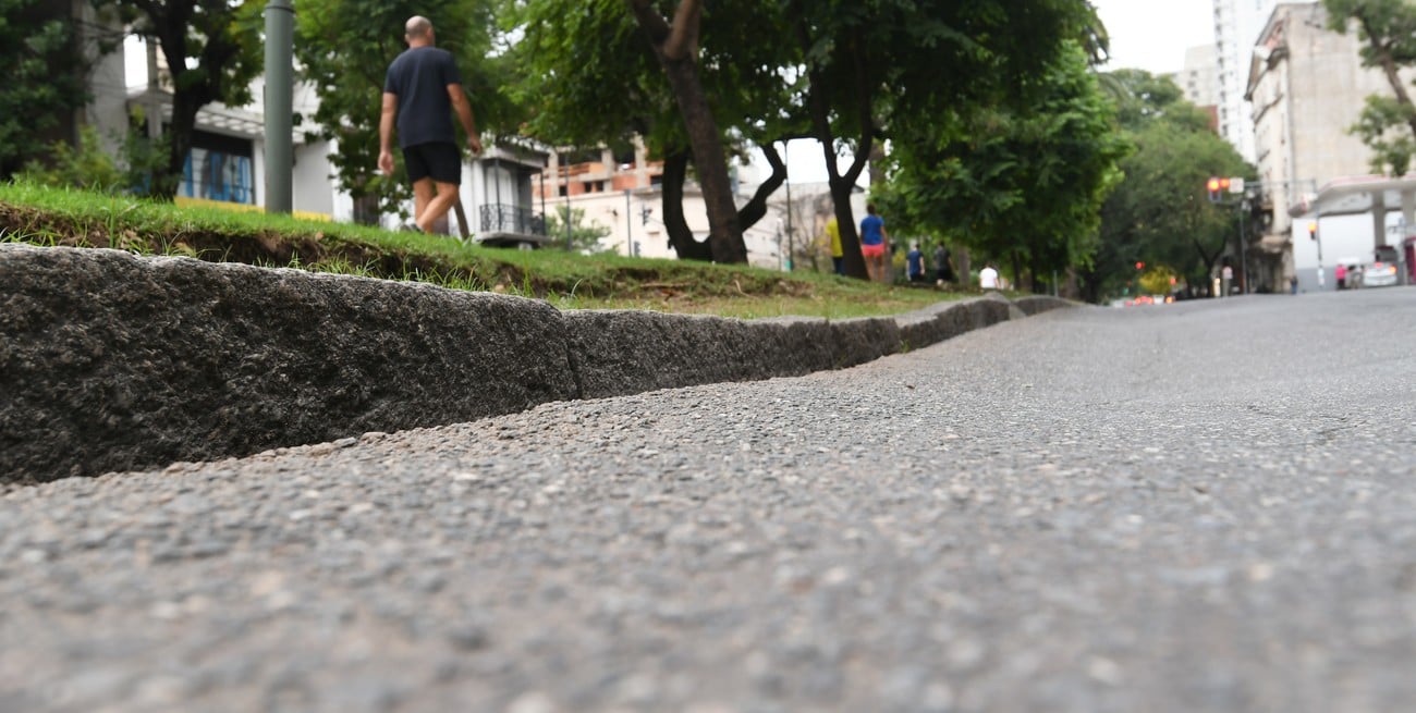Intentarán reparar el histórico hundimiento que está en el epicentro de barrio Candioti