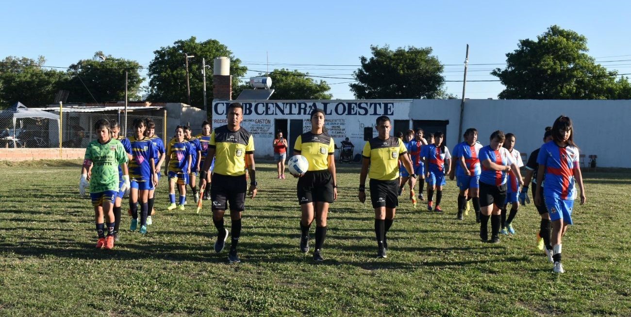 3° Copa Ciudad de Recreo de Fútbol Femenino: la primera jornada terminó en empate
