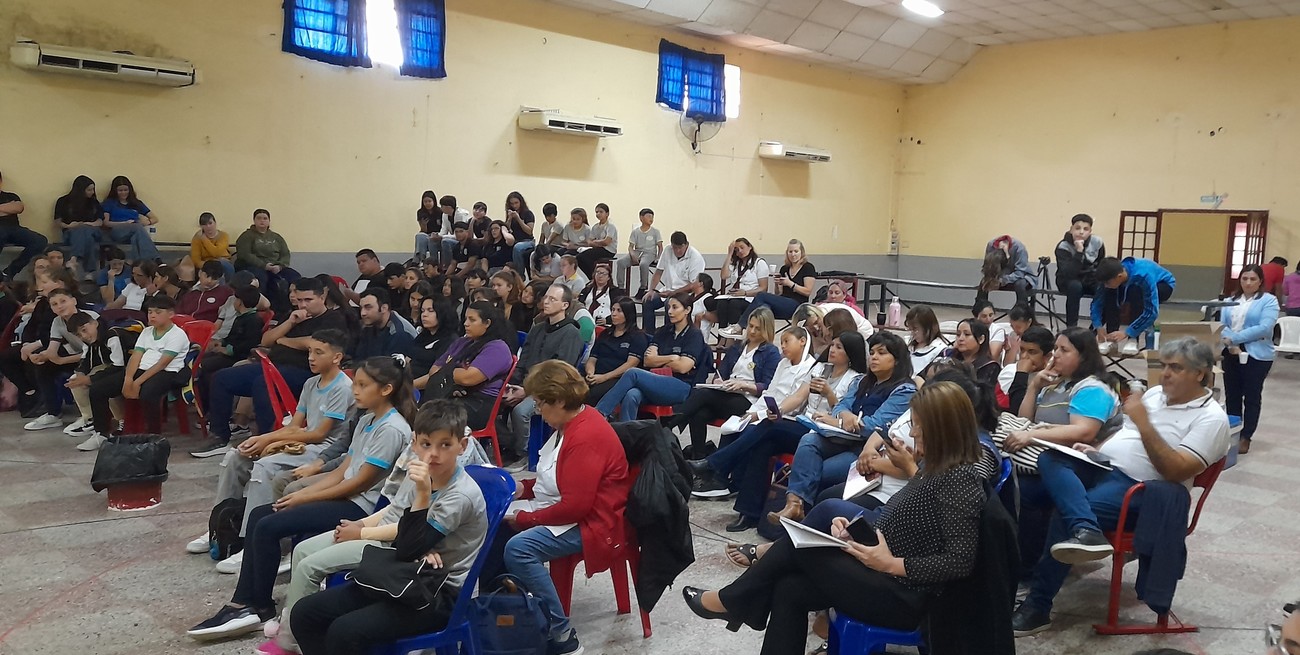 Encuentro de cooperativas y mutualidades escolares: Un espacio de aprendizaje y colaboración para jóvenes