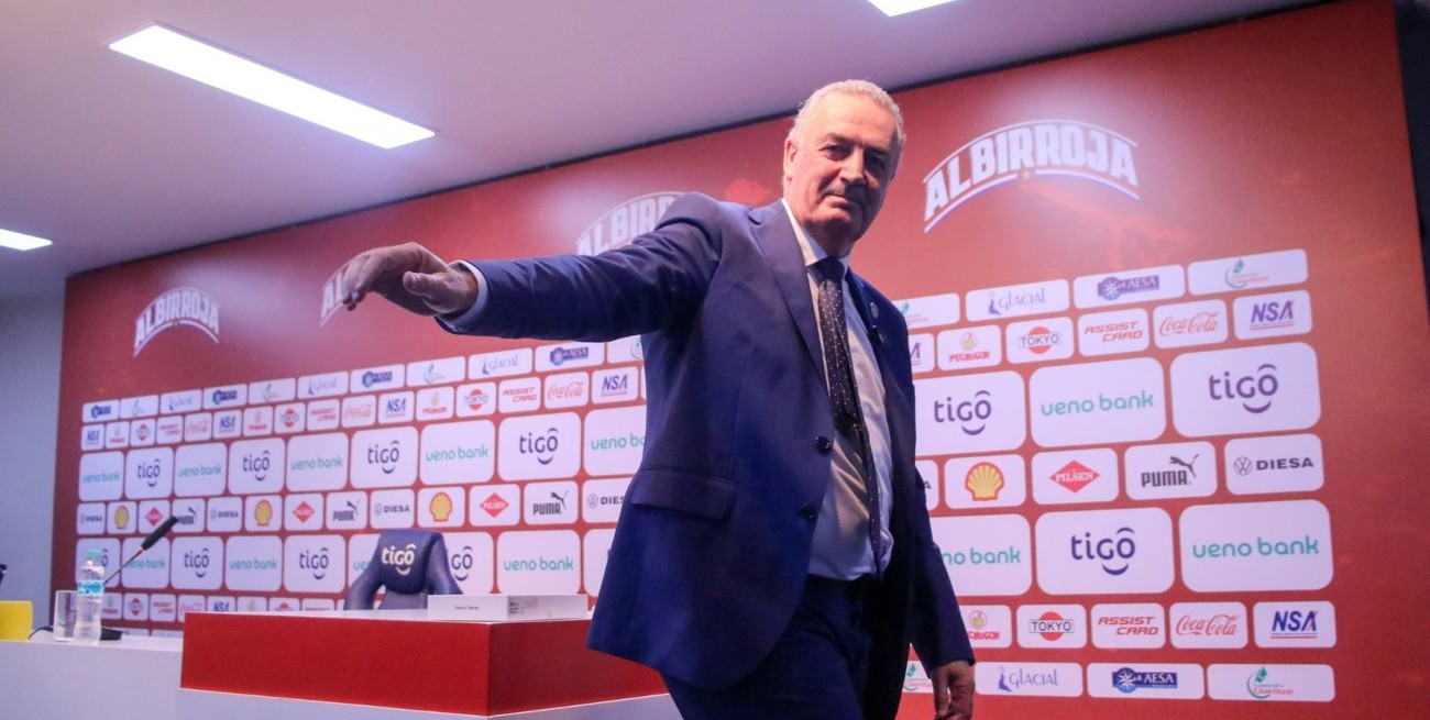 Lechuga, su "querida Rafaela" y el cruce con Messi en pleno partido