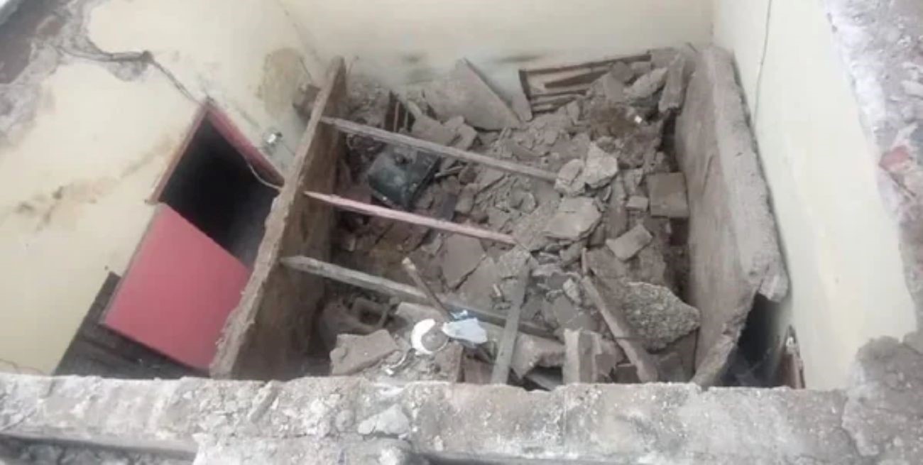 Una mujer murió al ser aplastada por el techo de su vivienda en Córdoba
