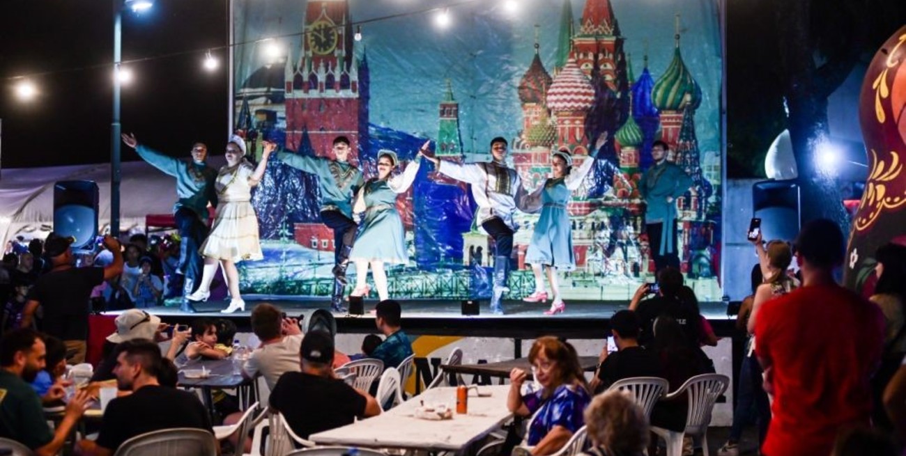 Las Colectividades fueron un éxito y multiplicaron sus ventas un 50% mas