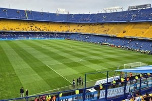 Las cenizas de Russo fueron esparcidas en La Bombonera durante una ceremonia íntima.
