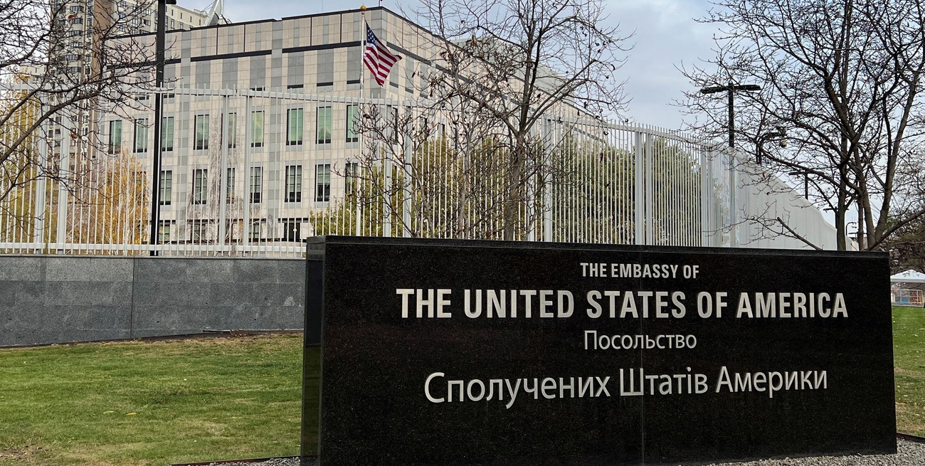 Cierra la embajada de EE.UU. en Kiev por posible ataque "masivo"