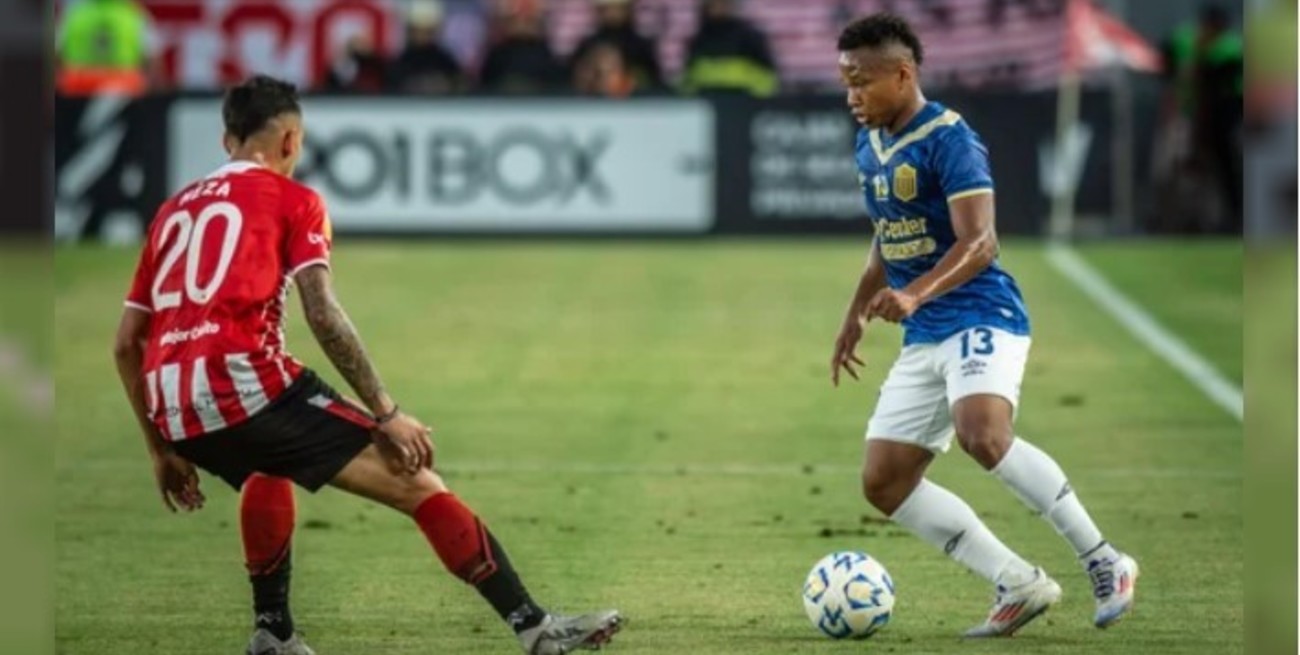 Estudiantes y Rosario Central no se sacaron ventajas en el debut de Holan como DT Canalla