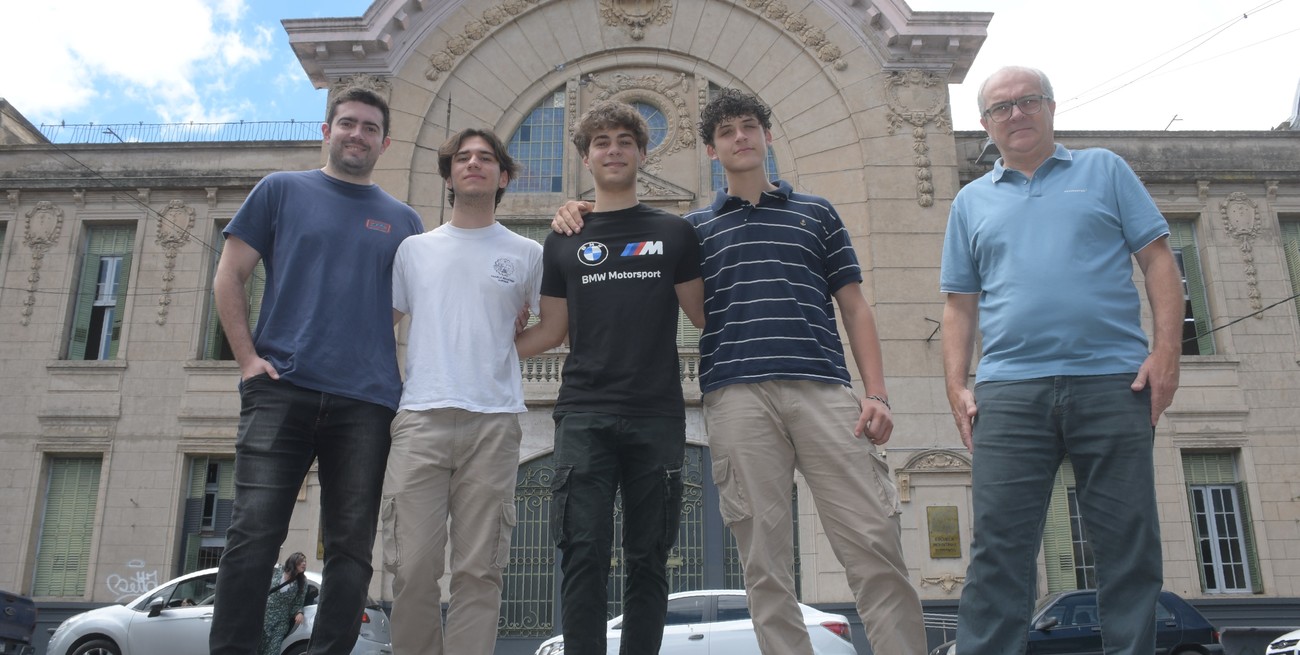 Alumnos de la EIS obtuvieron medallas de oro y plata en la Olimpíada de Física