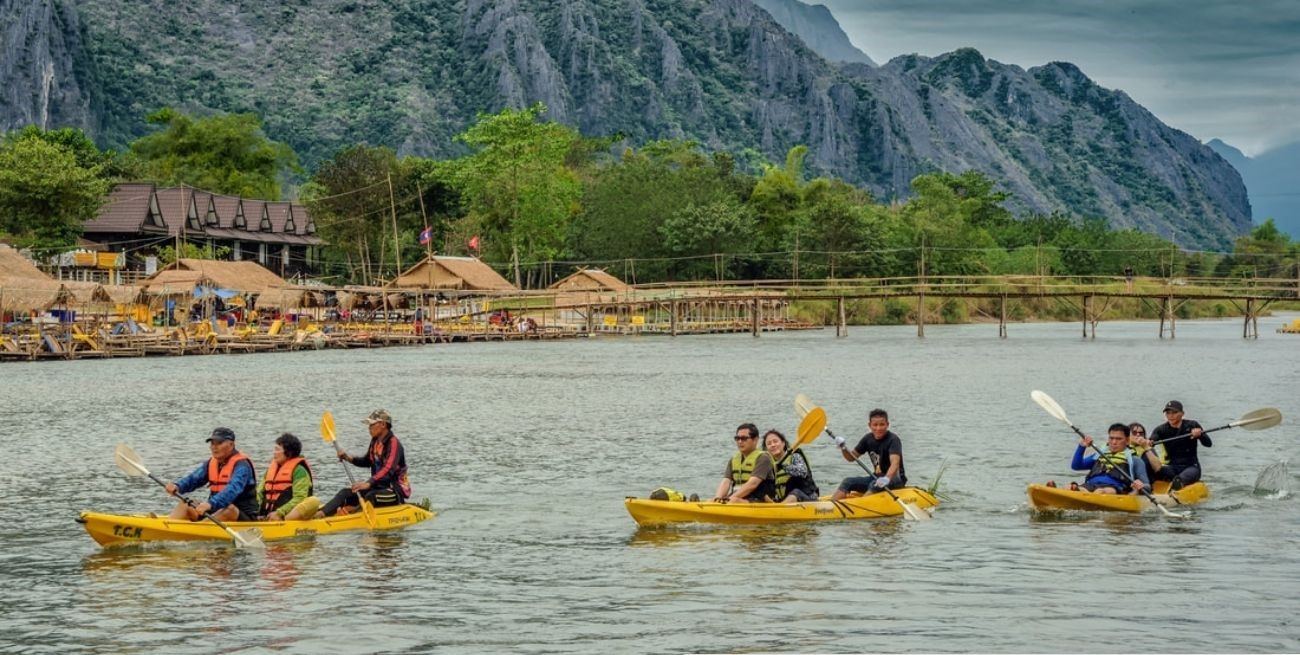 Tragedia en Laos: las muertes por alcohol adulterado aumentan a seis