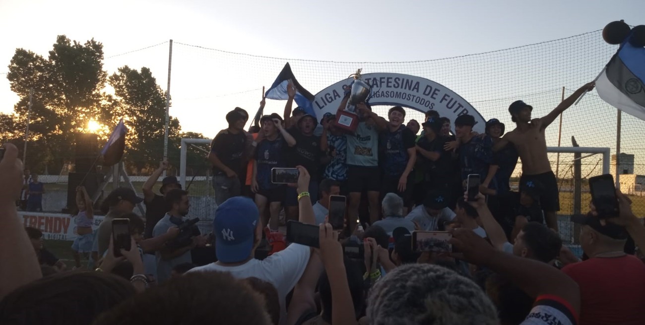 Academia Cabrera hizo historia: ascendió a la Primera A de la Liga Santafesina