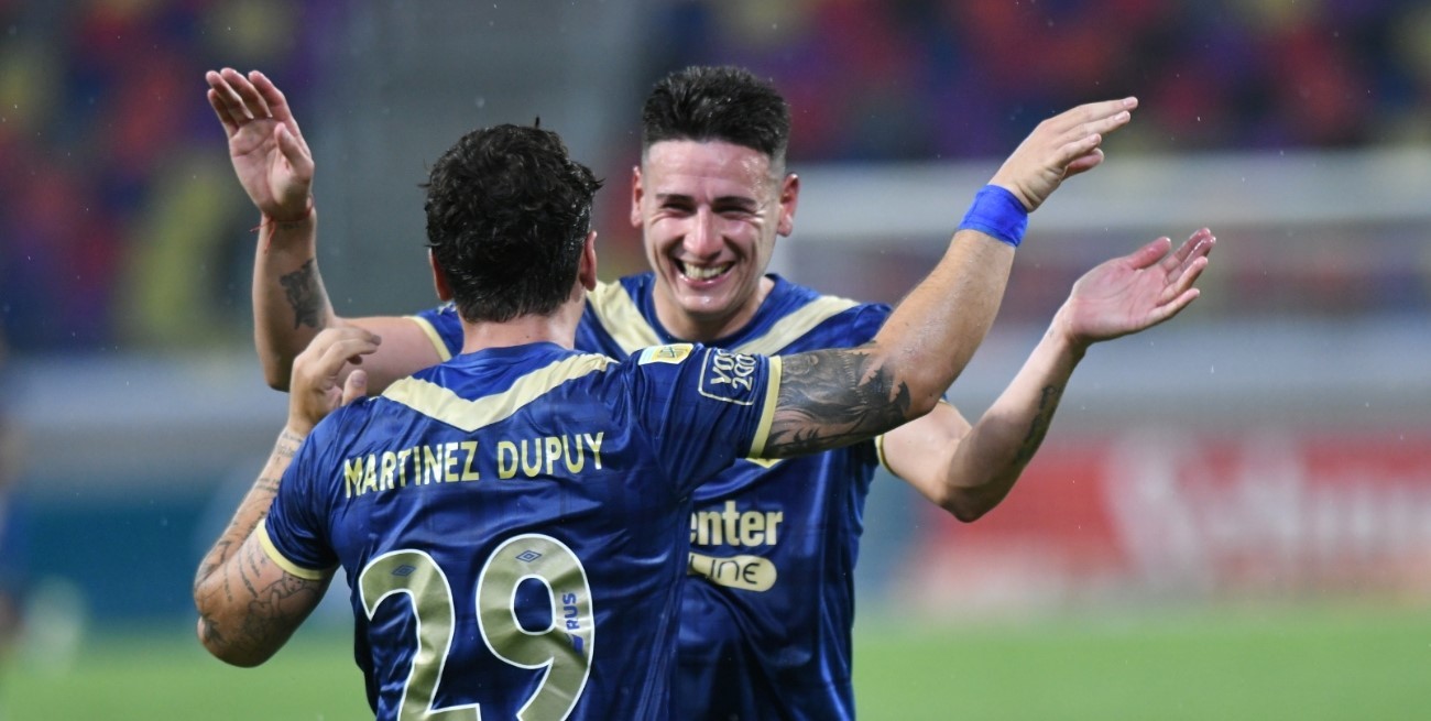 Central despertó en Santiago y Holan valoró el "esfuerzo sobrehumano" de sus jugadores

