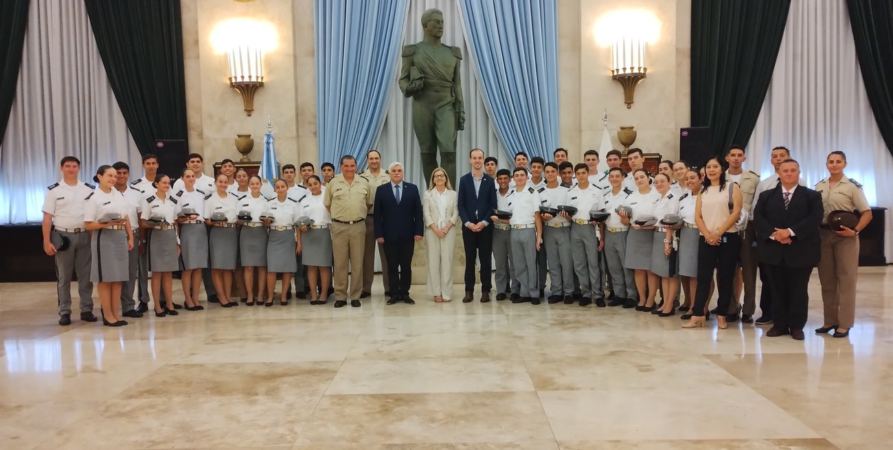 Cadetes del Liceo Militar “General Belgrano” en Buenos Aires: liderazgo y valores en formación