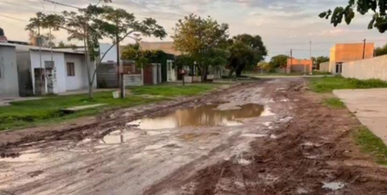 Las lluvias desnudaron la falta de mantenimiento de los ripios