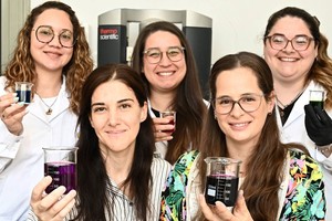 La Dra. Fioramonti, Dra. Loyeau, Dra. Spotti, Ing. Acosta y Lic. Acosta innovan para mejorar la calidad y seguridad alimentaria. Crédito: Flavio Raina.