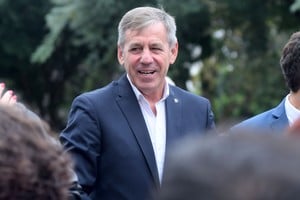 El secretario de Derechos Humanos dela Provincia de Santa Fe, ex intendente y ex senador provincial, Emilio Jatón. Crédito: Mauricio Garín- Archivo El Litoral 