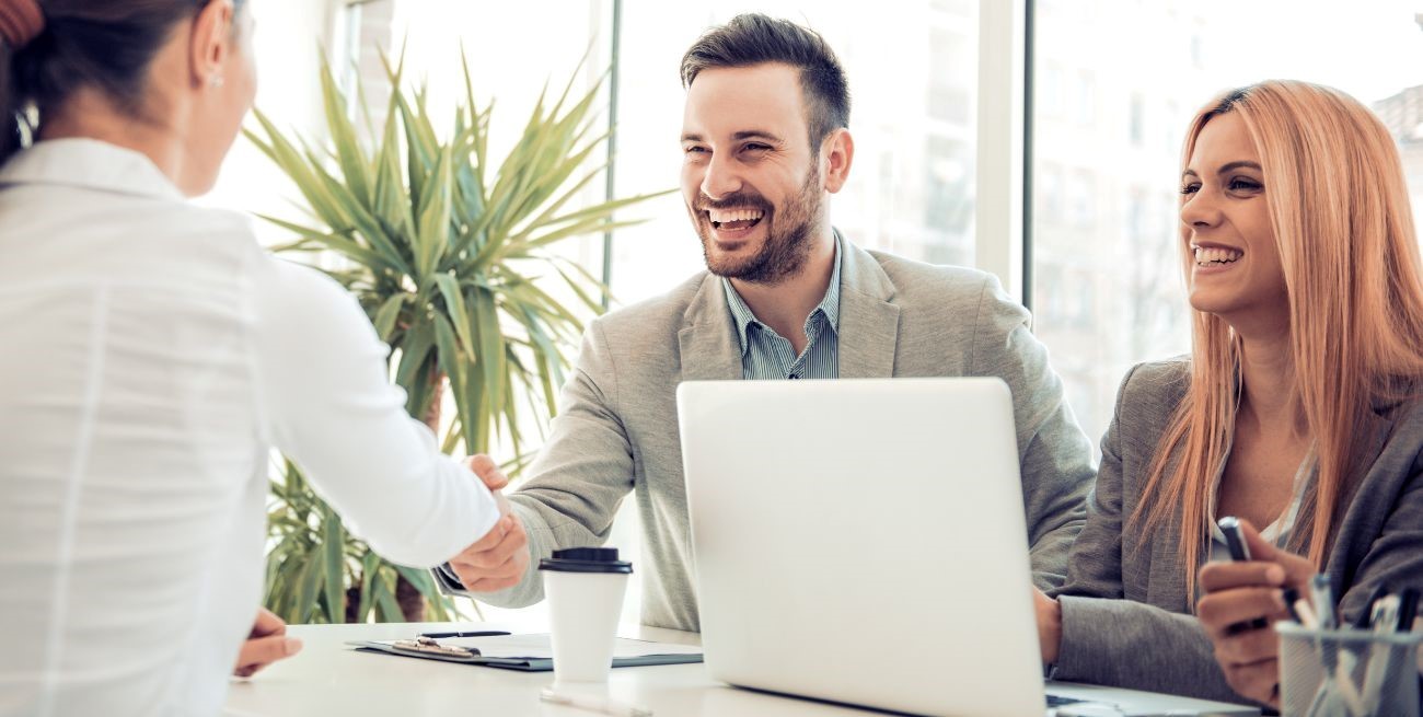 Cómo influye la astrología en el bienestar y la productividad en el trabajo 