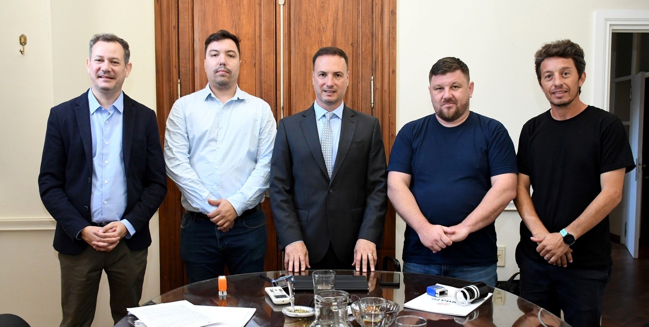 Enrico visitó Sunchales, donde firmó convenios por más de 148 millones de pesos