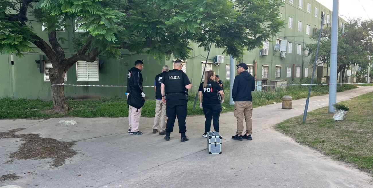Un hombre fue asesinado a tiros en el Fonavi de barrio Centenario