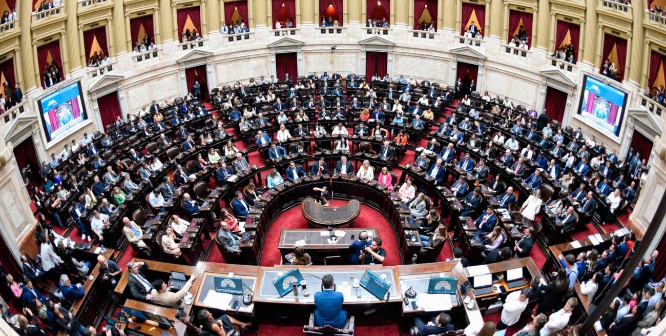 Francos dijo que por ahora no hay sesiones extraordinarias y Villarruel llamó a sesionar por el caso Kueider