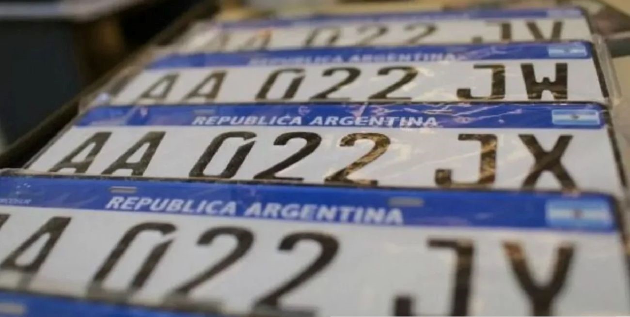 Los autos argentinos con patente provisoria no pueden circular en Brasil 
