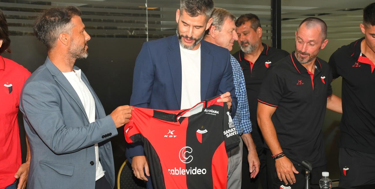 Iván Moreno y el proyecto de Colón que excede hasta al mismo entrenador