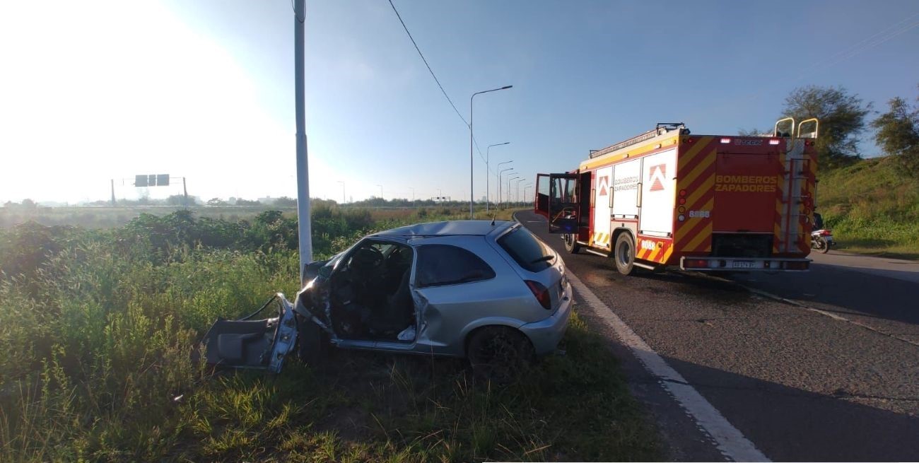 Chocó contra una columna en la avenida de circunvalación