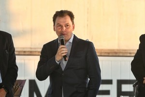 En la inauguración, Nahuel Caputto, CEO del grupo El Litoral, destacó que el nuevo edificio representa una inversión económica, sino también una apuesta arquitectónica al desarrollo y la innovación. Foto: Flavio Raina.