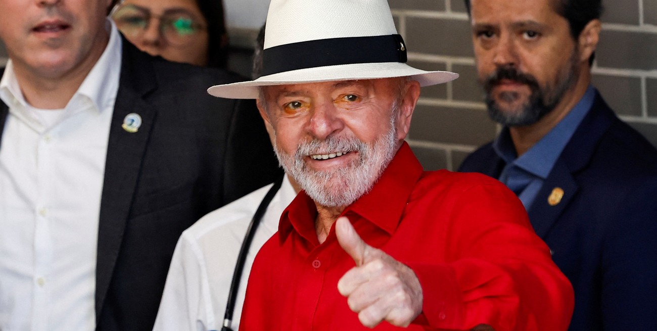 Lula se sometió a nuevos estudios: confirmaron que su estado es "bueno" y volverá a Brasilia