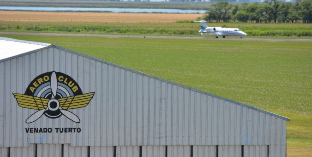 Sturzenegger estará en el vuelo inaugural de la conexión Aeroparque-Venado Tuerto