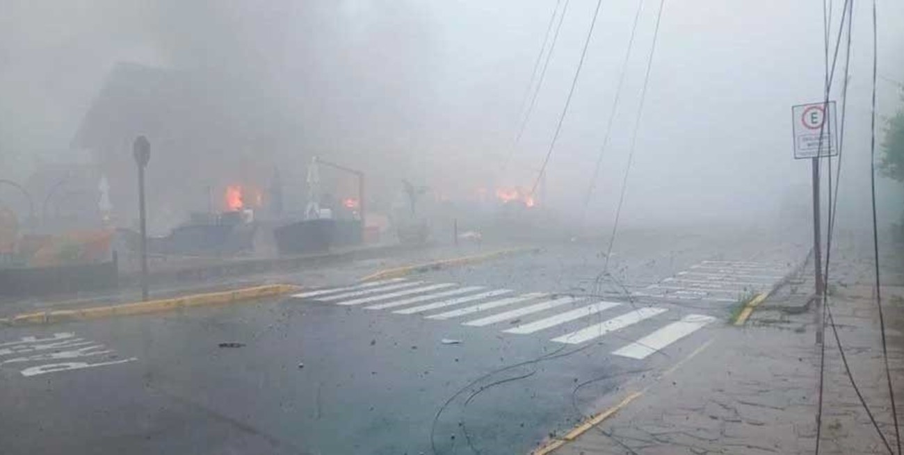 Conmoción en el sur del Brasil al caer un avión en la localidad de Gramado: al menos 9 muertos