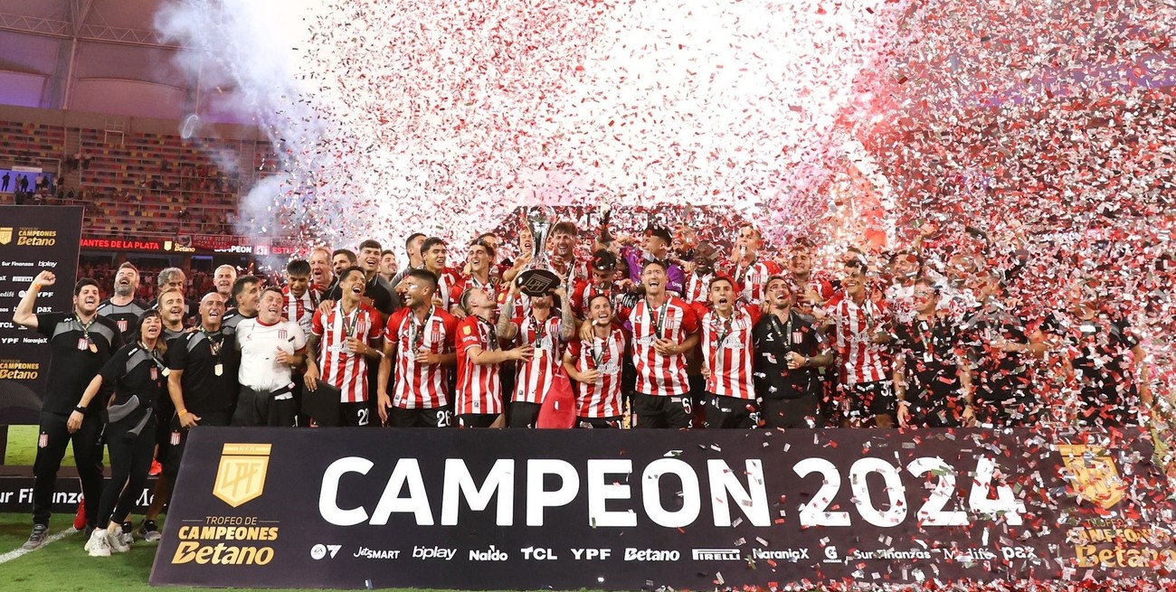 Estudiantes se quedó con el Trofeo de Campeones
