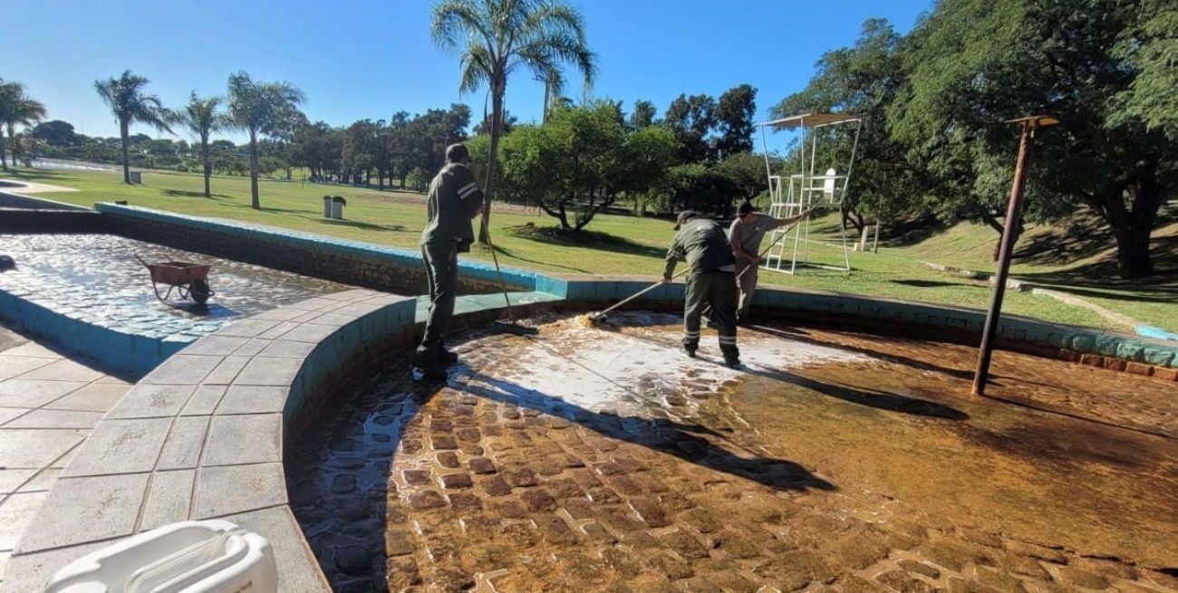 Limpiaron los piletones del Parque del Sur