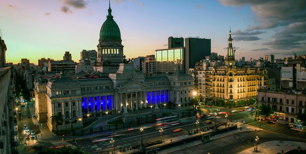 La "batalla" por el Senado: la Cámara renueva un tercio y el gobierno busca sumar escaños