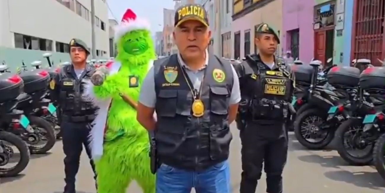 Un policía disfrazado del Grinch desbarató una banda que vendía droga en Perú