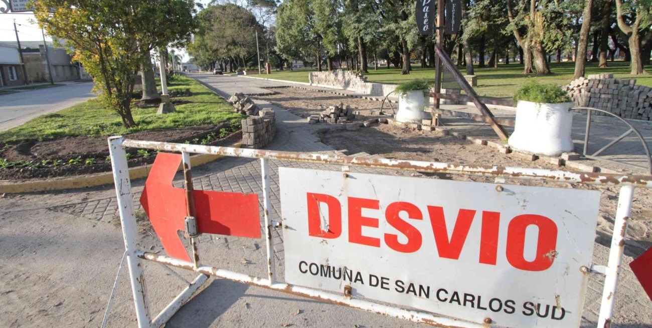 Incorporarán adoquinado frente a la plaza 27 de Septiembre en San Carlos Sud