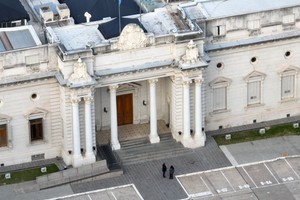 La legislación santafesina incluiría al vapeo en el marco del programa de control del tabaquismo.