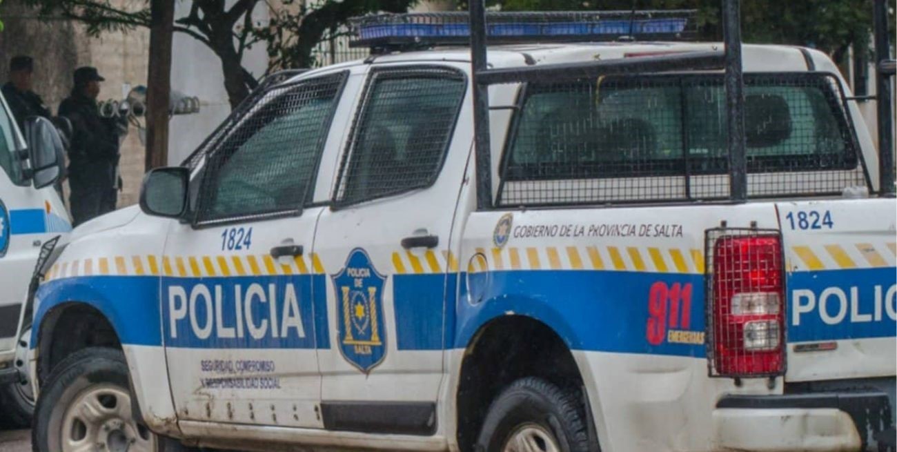 Rescataron a una mujer en Salta que vivía encadenada en una cucha de perro
