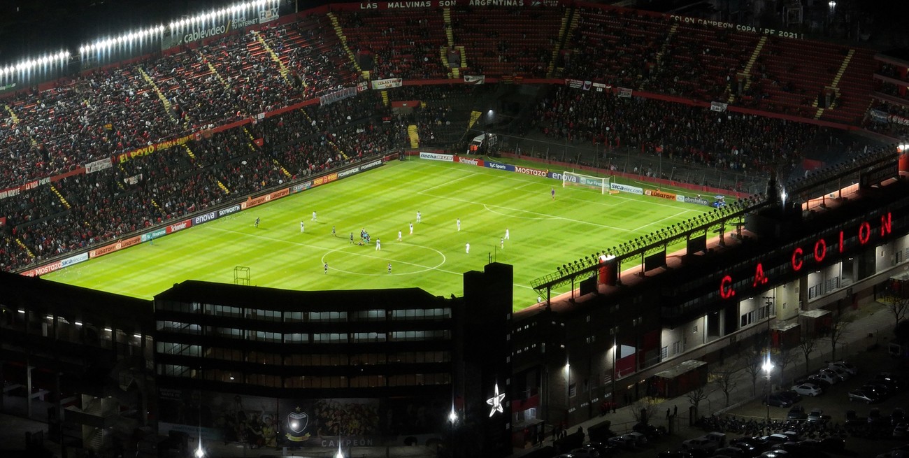 Colón podría estrenar camiseta ante Chaco For Ever y no habrá sanción con las banderas