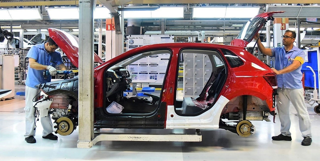 La producción automotriz argentina cayó 17,1 % en 2024

