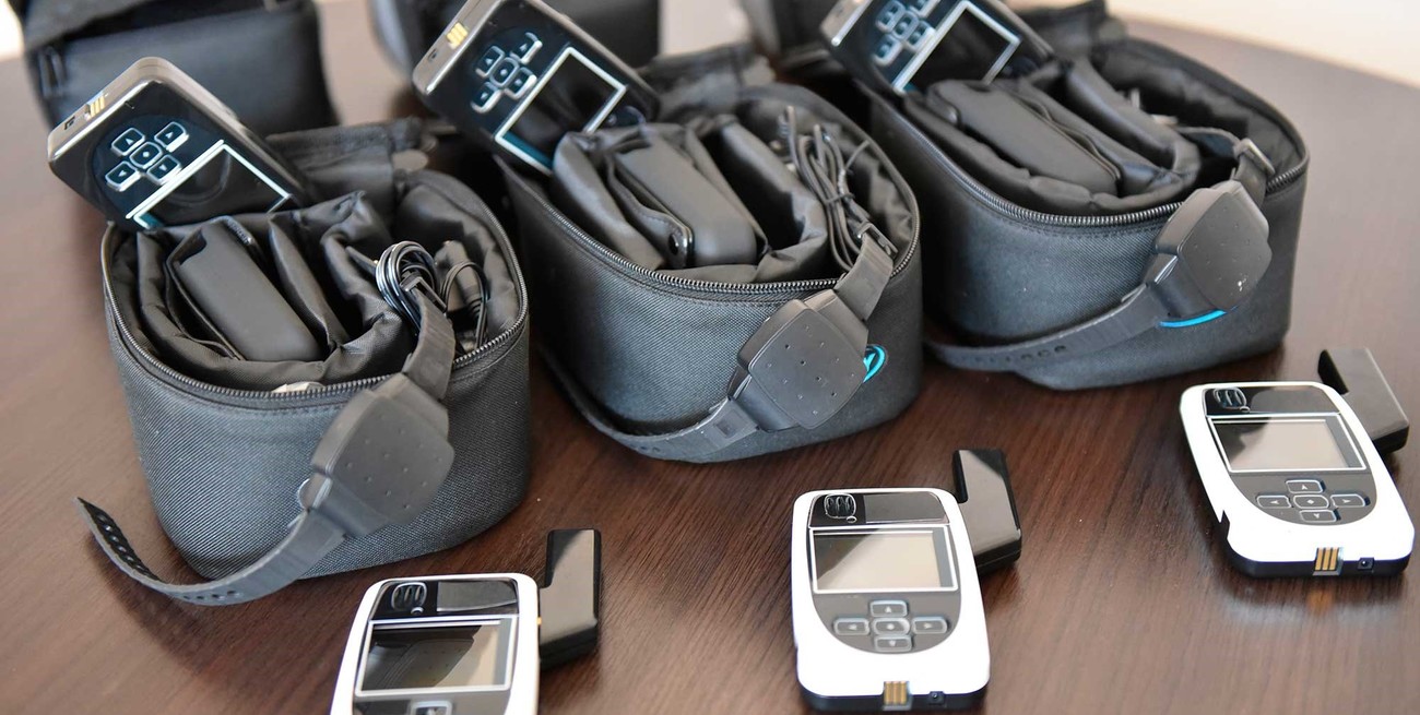 Proponen cambiar botones de pánico por tobilleras electrónicas en Santa Fe