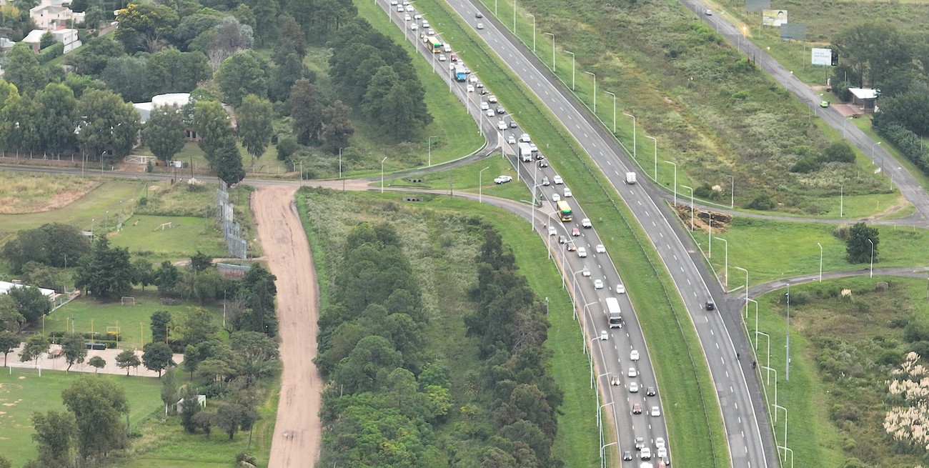 Desvían el tránsito en un tramo de la Autopista Rosario – Santa Fe por obras del tercer carril