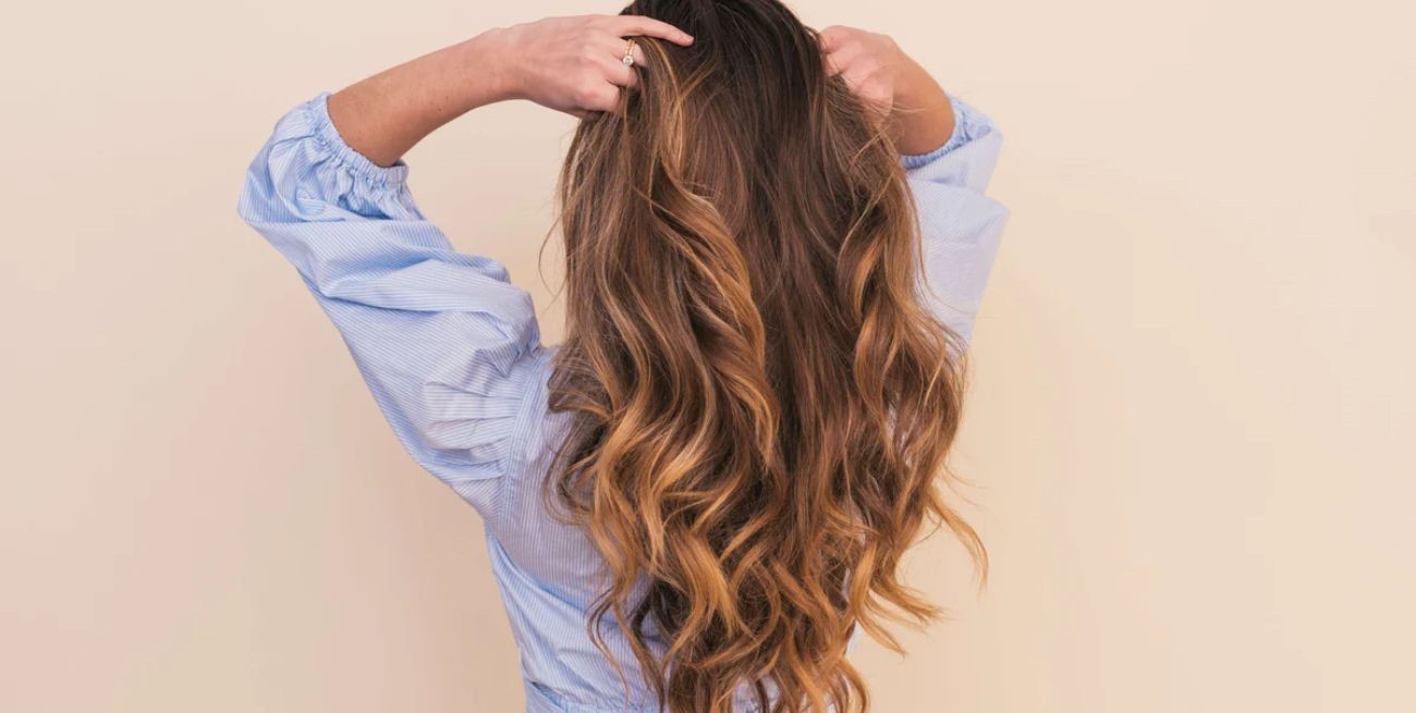 ¿Cómo saber si tu cabello es tipo 2B y cómo mantenerlo saludable?