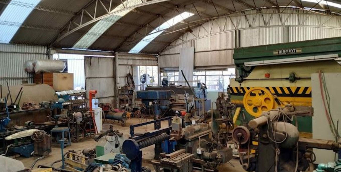 Video: entró a robar a la empresa donde trabajaba pero quedó grabado y un detalle lo delató